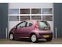Peugeot 107 1.0 Envy 5-Deurs Airco/Bluetooth/Stuurbekrachtiging/Elek.Ramen/C.V./LED/RadioCD.AUX.USB/Isofix/APK:31-08-2026