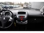 Peugeot 107 1.0 Envy 5-Deurs Airco/Bluetooth/Stuurbekrachtiging/Elek.Ramen/C.V./LED/RadioCD.AUX.USB/Isofix/APK:31-08-2026
