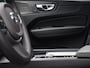 Volvo XC60 T8 AWD Plug-in hybrid Plus Dark / Luchtvering / Pan. dak / Stoel+stuur+achterbankverwarming / Harman Kardon / 360 camera