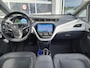 Opel Ampera-e Launch executive 60 kWh | Apple Carplay & Android Auto | Stoelverwarming Voor & Achter | Stuurverwarming | Cruise Control | BOSE Premium Sound System | Achteruitcamera | Automatisch Grootlicht | Leren Stoelen | Dodehoek Herkenning |