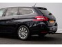 Peugeot 308 SW 1.2 PureTech Blue Lease Premium Trekhaak/ Panoramadak/ Camera/ DAB+/ Cruise control