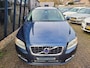 Volvo V70 2.5T Momentum LEER / NAVI / YOUNGTIMER