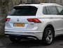 Volkswagen Tiguan Highline 2.0 TSI 4Motion 220pk Automaat LEDER | SCHUIF-DAK | 19''LM | TREKHAAK | ADAPT. CRUISE | APPLE-CARPLAY