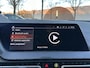 BMW 1-Serie 118i Executive Edition M SPORT | HARMAN & KARDON | ELEKTRISCHE ACHTERKLEP | CAMERA | ADAPTIVE CRUISE CONTROL | STOEL- & STUURVERWARMING | HEAD-UP | 19 INCH | INDIVIDUAL KLEUR STORM BAY METALLIC BOMVOL OPTIES
