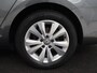 Volkswagen Golf 1.0 TSI Comfortline Business | Panoramadak | Trekhaak | Stoelverwarming | Full LED | Camera | Park Assist | Carplay | Navigatie | Adaptive cruise | DAB | Massage | Climate control