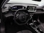 Peugeot 2008 1.2 PureTech Allure Pack | Achteruitrijcamera | Airco (automatisch) | Armsteun voor