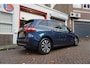 Mercedes-Benz B-klasse 180 Business Solution Aut7 Night | NAP | Rijkelijk uitgevoerd | Apple Carplay | Camera | Parkeer assistent | Sportinterieur | Cruise + Lane | Sportvelgen | etc