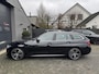 BMW 3-Serie Touring 320i High Executive M-Sport | Camera | Navigatie | DAB | 19 Inch Lichtmetalen Velgen | Lederen Bekleding |