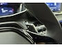 Peugeot 2008 1.2 Hybrid 136 GT | AUTOMAAT | Adaptive Cruise Control | Navigatie | Camera | Climate Control | Full LED | 17'' LM Velgen | Apple Carplay/Android Auto | Full LED
