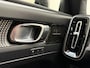 Volvo XC40 T4 211pk Recharge R-Design / Elektrisch verstelbare stoelen / Trekhaak / Nubuck / Harman en Kardon audio /