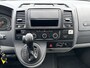 Volkswagen Transporter Kombi 2.0 TDI DSG Automaat L1H1 BTW en BPM vrij Airco Cruise control Trekhaak PDC 1e eigenaar Euro 5 Combi Personenbus Passenger Groepsvervoer Taxi