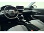 Peugeot e-208 EV Style 50 kWh | Navigatie | Stoelverwarming | Getint glas | Cruise control | Lichtmetalen velgen