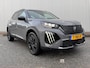 Peugeot e-2008 EV GT 54 kWh | Bomvol! | Alcantara Interieur | Panoramadak | Camera Voor + Achter | Stoelverwarming | Adaptive Cruise Control | Keyless Entery / Start | | Afwijkende dakkleur | Brake Assist System | DAB ontvanger
