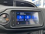 Toyota Yaris 1.5 VVT-i Dynamic | Automaat, Apple Carplay/Android Auto, Camera, Cruise controle, 15" LM-velgen, Rijbaan correctie, Grootlicht assistent, weinig km!