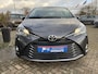 Toyota Yaris 1.5 VVT-i Dynamic | Automaat, Apple Carplay/Android Auto, Camera, Cruise controle, 15" LM-velgen, Rijbaan correctie, Grootlicht assistent, weinig km!