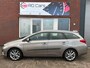 Toyota Auris Touring Sports 1.8 Hybrid Executive / Navi / Camera / PDC / Leder / Clima