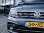 Volkswagen Tiguan 1.5 TSI ACT Highline Business R | Virtual Cockpit | Adaptieve LED Koplampen | LED Achterlichten | Navigatie | Parkeerassistent | Apple Carplay | Android Auto | Camera | Metallic Lak | Lichtmetalen velgen | Elektrische Kofferklep |