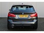 BMW 2-Serie Active Tourer 218i-140pk Executive Edition AUTOMAAT ! Uiterst nette, luxe en goed onderhouden hoogzitter. Autm. airco, metallic lak, trekhaak, cruise control, HUD, LED verl.,