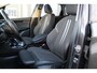BMW 2-Serie Active Tourer 218i-140pk Executive Edition AUTOMAAT ! Uiterst nette, luxe en goed onderhouden hoogzitter. Autm. airco, metallic lak, trekhaak, cruise control, HUD, LED verl.,