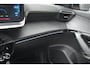 Peugeot e-2008 EV GT Pack 50 kWh 3 Fase | Afn. Trekhaak | Alcantara | Leder | Stoelverwarming | Adaptive Cruise | Dodehoek-Detectie | !!