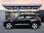Volvo XC40 Recharge Core 70 kWh | 19" Allseason | Stoel/stuurverwarming | Warmtepomp | Parkeerverwarming | Parkeercamera | Parkeersensoren V+A | Google Navigatie |