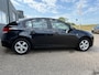 Chevrolet Cruze 1.6 LT met parkeersensoren en trekhaak en navigatie en airco en cruise controle