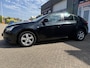 Chevrolet Cruze 1.6 LT met parkeersensoren en trekhaak en navigatie en airco en cruise controle
