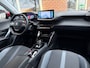 Peugeot e-2008 EV Allure 50 kWh STOELVERW+VOORRUITVERW. / CAMERA / HALF.LEER /