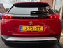 Peugeot e-2008 EV Allure 50 kWh STOELVERW+VOORRUITVERW. / CAMERA / HALF.LEER /