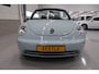 Volkswagen Beetle New Cabriolet 1.4i-16v Highline Leer Stoelverwarming Elektrische Kap Sportvelgen Windschot Zeer nette staat Youngtimer 4xElektrische ramen