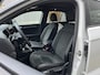 Volkswagen T-Roc 1.5 TSI 150pk DSG R-Line / Panoramadak / Digitale Cockpit / Black Style / Ergo Active Stoel / Navi Pro / Keyless / Alarm / Beats Audio / IQ LED / 18" LMV