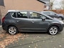 Peugeot 3008 1.6 VTi Access Airco . sportvelgen . trekhaak . hoge instap .
