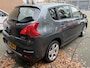 Peugeot 3008 1.6 VTi Access Airco . sportvelgen . trekhaak . hoge instap .