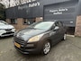 Peugeot 3008 1.6 VTi Access Airco . sportvelgen . trekhaak . hoge instap .