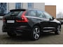 Volvo XC60 2.0 T6 Plug-in hybrid AWD Plus Dark | All-season banden | Panoramadak | 360° camera | Blind spot | Semi elek. trekhaak | Lederen bekleding | Elek. bed. voorstoelen met geheugen | Verwambare voorstoelen | Elektrische achterklep | Verwarmbaar stuurwiel | Adaptive cruise control | Achterbank verwarmd |  Google-maps navigatie