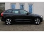 Volvo XC60 2.0 T6 Plug-in hybrid AWD Plus Dark | All-season banden | Panoramadak | 360° camera | Blind spot | Semi elek. trekhaak | Lederen bekleding | Elek. bed. voorstoelen met geheugen | Verwambare voorstoelen | Elektrische achterklep | Verwarmbaar stuurwiel | Adaptive cruise control | Achterbank verwarmd |  Google-maps navigatie
