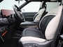 Kia EV9 GT-Line AWD 6p. 99.8 kWh | Navigatie | Climate Control | Lm velgen | Parkeersensoren | Camera | 6 ZITS| AWD | Glasdak |