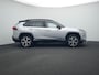 Toyota RAV4 2.5 Plug-in Hybrid AWD Bi-Tone Plus 1500kg trekgewicht | Stoelventilatie! | Stoelverwarming Voor+Achter | Parkeersensoren | JBL | APK 11-2027 |