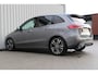 Mercedes-Benz B-klasse 200 Premium | Incl. 12 maanden garantie | Adaptieve cruise control | Climate control | Parkeercamera | Navigatie | Stoelverwarming | Trekhaak uitklapbaar | Elektrische kofferbakklep |