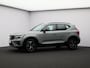 Volvo XC40 2.0 B4 Plus Dark / Trekhaak / Stoel+stuur+voorruitverwarming / Elektr. bed. stoelen / Harman Kardon
