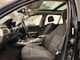 BMW 3-Serie Touring 318i PANO/STOELVERWARMING/CLIMA/PDC