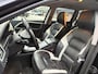 Volvo V70 R-Edition 2.0T 203 pk - Leder - Xenon - DVD schermen - YOUNGTIMER