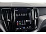 Volvo XC60 2.0 B5 R-Design | Trekhaak | Panoramadak | Harman/Kardon | Org NL | Dealer Ond | Camera | CarPlay | Stoelverwarming V+A