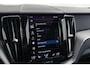 Volvo XC60 2.0 B5 R-Design | Trekhaak | Panoramadak | Harman/Kardon | Org NL | Dealer Ond | Camera | CarPlay | Stoelverwarming V+A