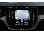Volvo XC60 Recharge T6 AWD Inscription | Trekhaak | Stoel- en Stuurverwarming | Adaptieve Cruise Control | Pilot Assist | Harman Kardon Audio | Schuif- en Kanteldak | Head-up Display