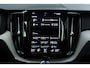 Volvo XC60 Recharge T6 AWD Inscription | Trekhaak | Stoel- en Stuurverwarming | Adaptieve Cruise Control | Pilot Assist | Harman Kardon Audio | Schuif- en Kanteldak | Head-up Display