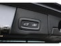 Volvo XC60 Recharge T6 AWD Inscription | Trekhaak | Stoel- en Stuurverwarming | Adaptieve Cruise Control | Pilot Assist | Harman Kardon Audio | Schuif- en Kanteldak | Head-up Display