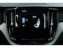 Volvo XC60 Recharge T6 AWD Inscription | Trekhaak | Stoel- en Stuurverwarming | Adaptieve Cruise Control | Pilot Assist | Harman Kardon Audio | Schuif- en Kanteldak | Head-up Display