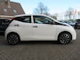 Toyota Aygo 1.0 VVT-i x-fun | Airco | Radio | LED Dagrijverlichting | Incl. Garantie | Lichtmetalen velgen |