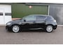 Lexus CT 200h 25th Edition, NL auto, 2e Eig. Automaat, Clima, Cruise, Navi, Trekhaak, Lichtmetaal, Blue tooth, Isofix, Prijs incl, apk, beurt en 3 maanden garantie